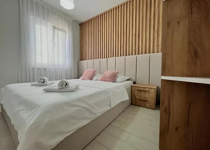 Guest house Ellena 3*