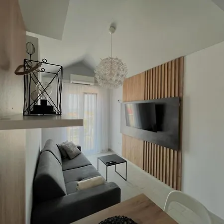 Ellena ゲストハウス ザダル