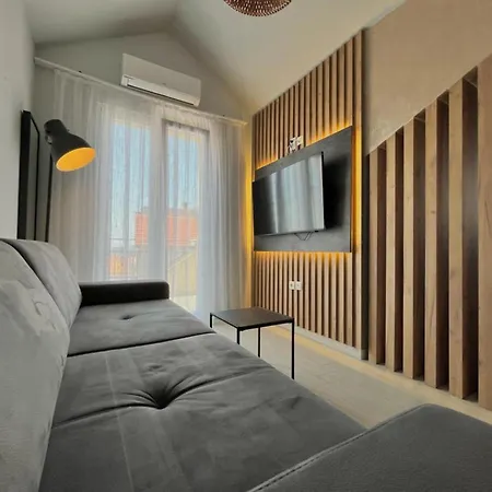 ゲストハウス Ellena