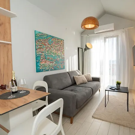 Ellena ゲストハウス